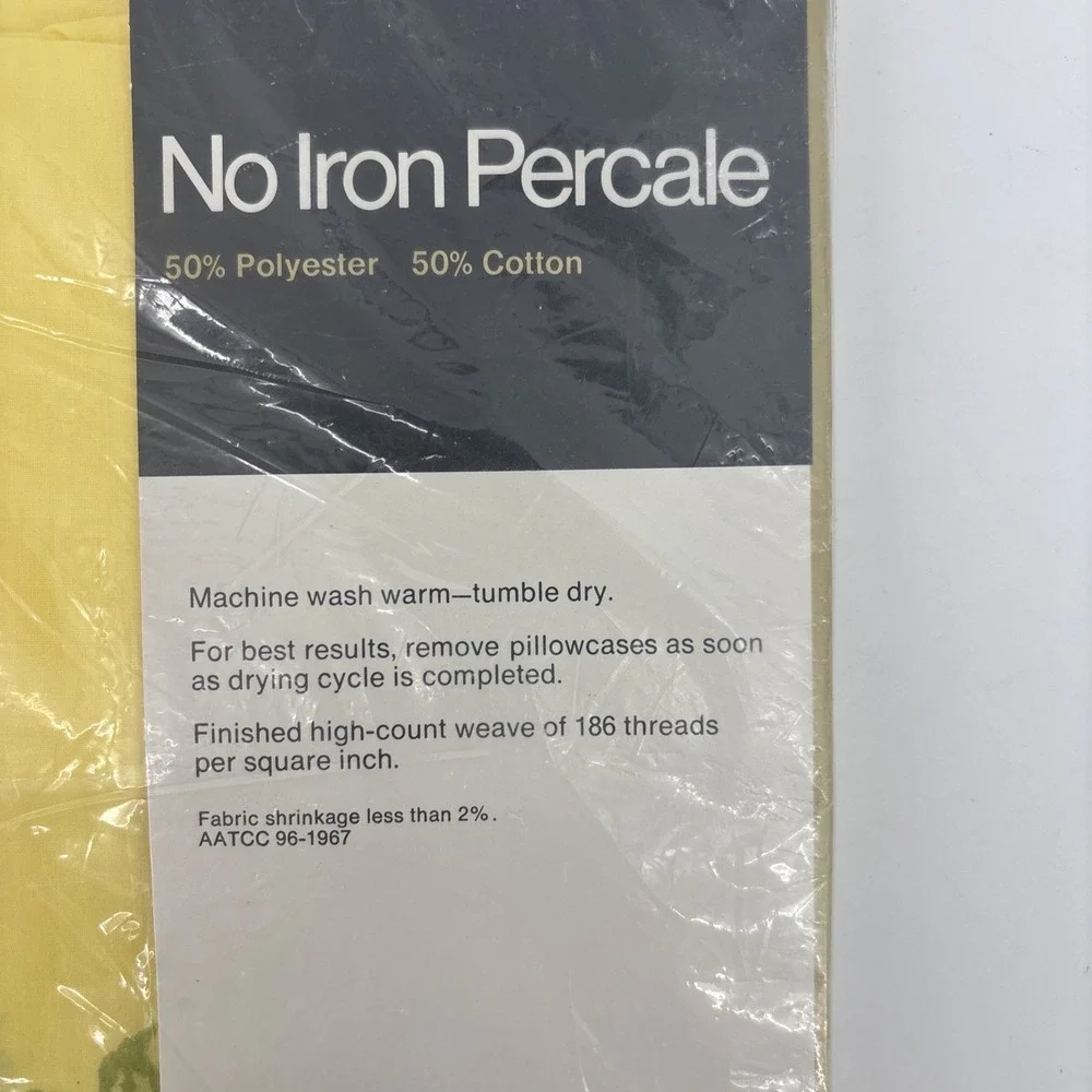 Vtg 70s JCPenney Fashion Manor No Iron Percale Floral Pillowcases Standard Pair